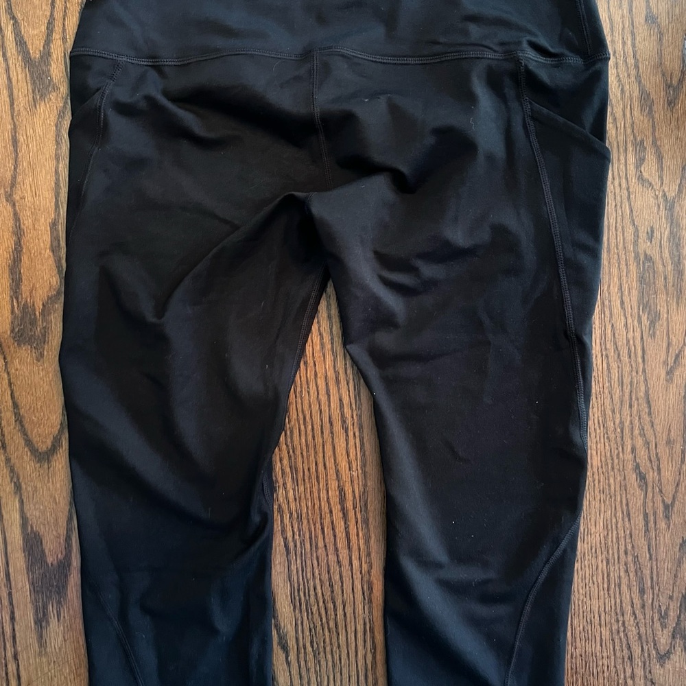 ODODOS black athletic capri leggings size large new NWT